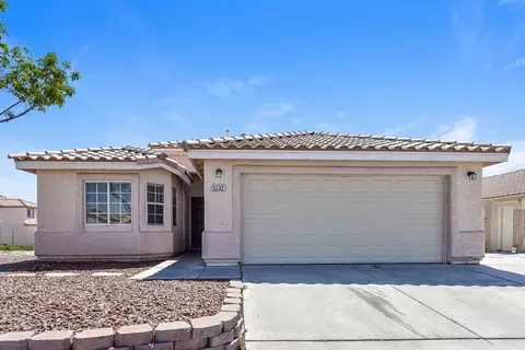 5232 Painted Pebble St, North Las Vegas, NV 89081