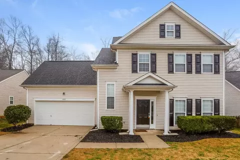 5902 Shining Oak Ln, Charlotte, NC 28269