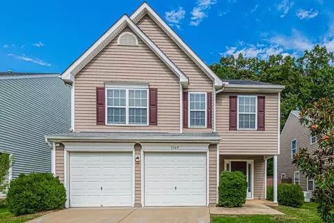 1549 Pebble Ridge Dr, Raleigh, NC 27610