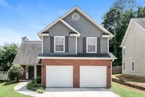 2060 Stoneoak Dr, Lawrenceville, GA 30043