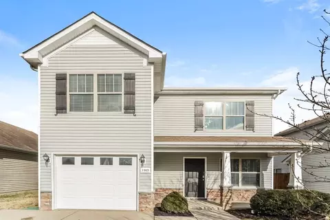 1913 Warmingfield Dr, Murfreesboro, TN 37127