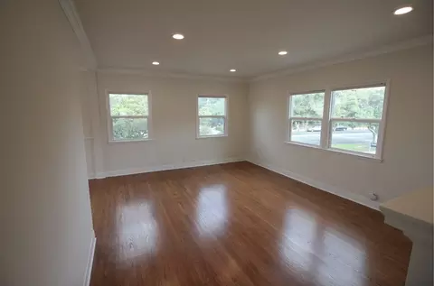 Undisclosed, Los Angeles, CA 90019