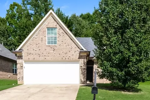 7852 Ridgedale Dr, Olive Branch, MS 38654