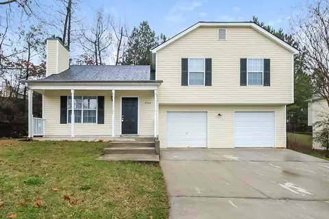 3530 Mosswood Ln, Rex, GA 30273