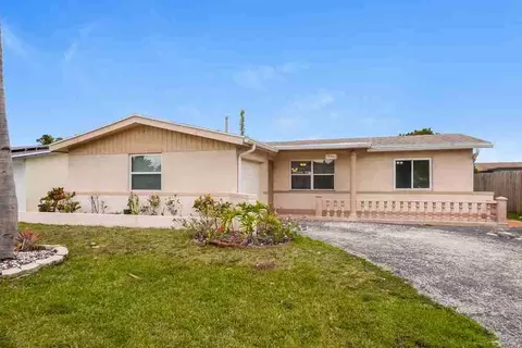9521 NW 25th St, Sunrise, FL 33322