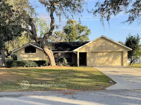 4095 Dora Wood Dr, Mount Dora, FL 32757