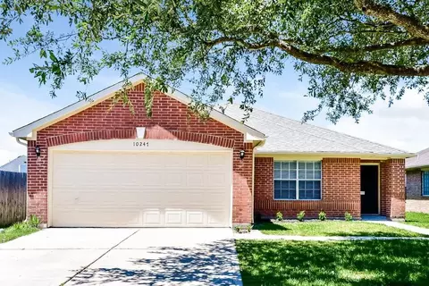 10247 Country Squire Blvd #1, Baytown, TX 77523
