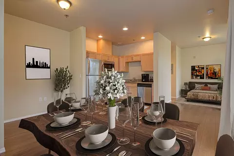 10038 SE Division St, Portland, OR 97266