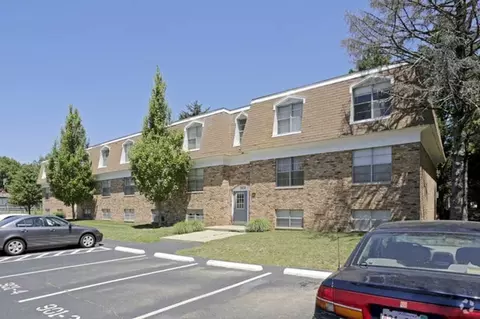 909 S Mattis Ave, Champaign, IL 61821 photo 16