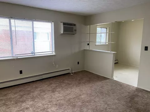 905 821 829 837 901 905 E Shiawassee St, Lansing, MI 48912
