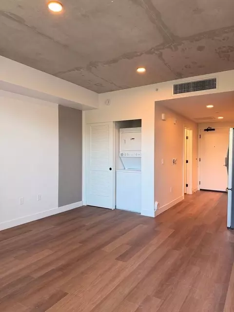 3660 Reynard Way, San Diego, CA 92103