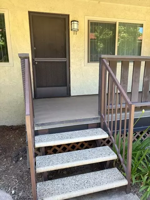 540 S La Veta Park Cir, Orange, CA 92868 photo 8