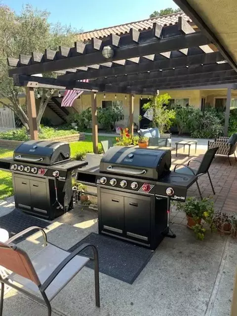 540 S La Veta Park Cir, Orange, CA 92868 photo 13