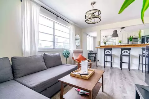 Dennison Ave, Columbus, OH 43215