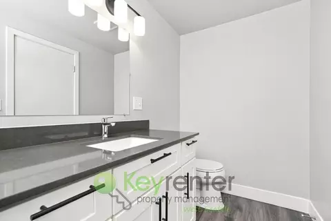 931 N 104th St, Seattle, WA 98133 photo 28
