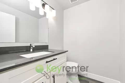 931 N 104th St, Seattle, WA 98133 photo 30