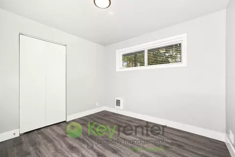 931 N 104th St, Seattle, WA 98133 photo 27