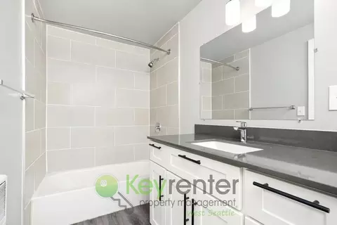 931 N 104th St, Seattle, WA 98133 photo 29