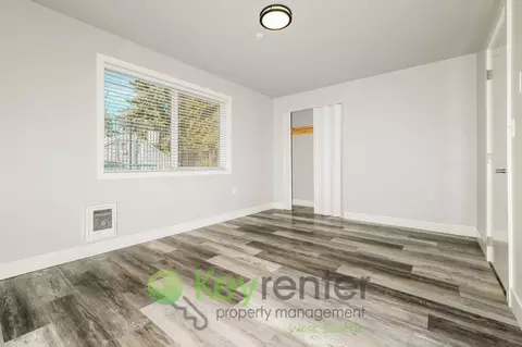 931 N 104th St, Seattle, WA 98133 photo 9