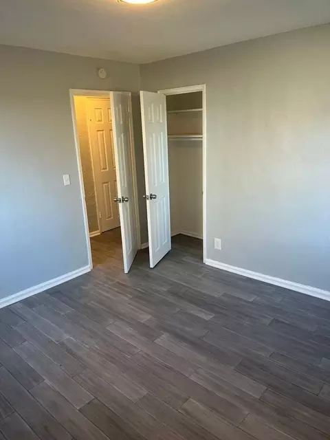 4060 Reading Rd, Cincinnati, OH 45229 photo 9