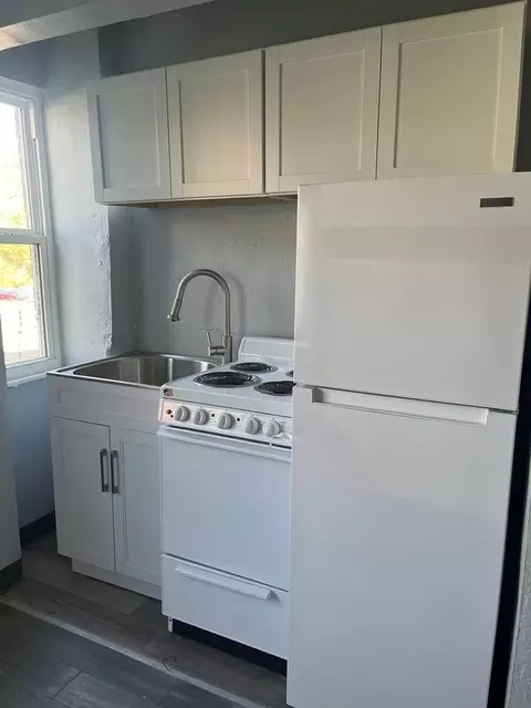 4060 Reading Rd, Cincinnati, OH 45229 photo 3