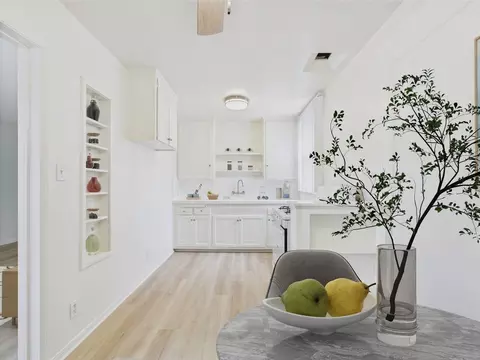 1250 E San Antonio Dr, Long Beach, CA 90807