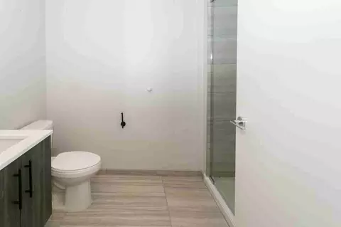 5252 S Cornell Ave, Chicago, IL 60615 photo 60