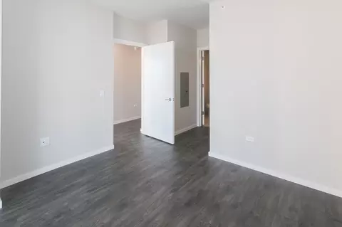 5252 S Cornell Ave, Chicago, IL 60615 photo 14