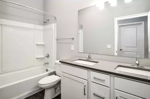 1202 S 177th Plz, Omaha, NE 68130 photo 15