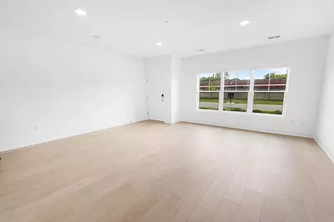 31601 Gabby Ct, Chesterfield, MI 48047