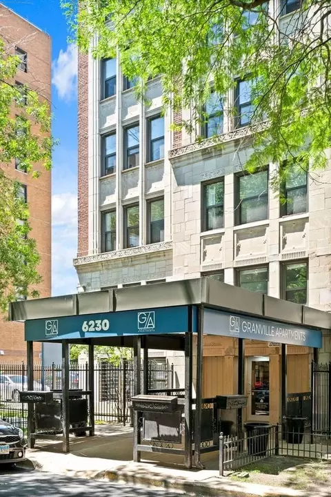 6230 N Kenmore Ave, Chicago, IL 60660