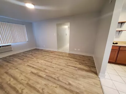 963 E 84th St, Chicago, IL 60619 photo 3