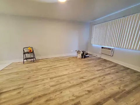 963 E 84th St, Chicago, IL 60619 photo 4