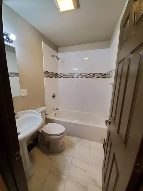 963 E 84th St, Chicago, IL 60619 photo 14