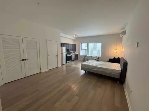 733 W Pratt St, Baltimore, MD 21201