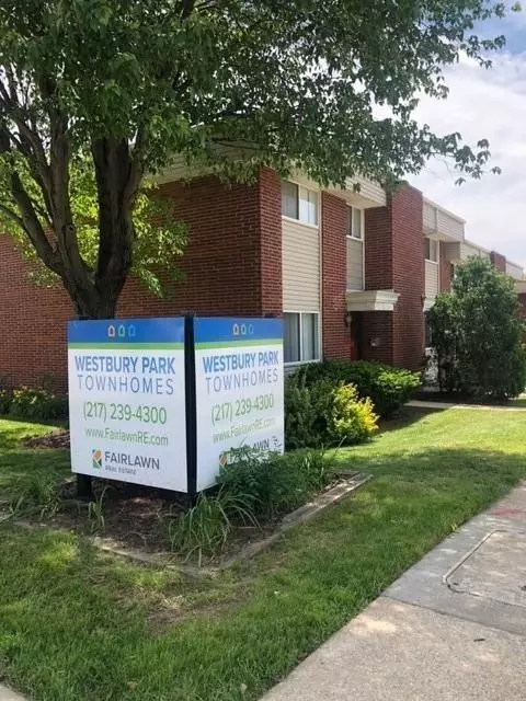 1801 W John St, Champaign, IL 61821