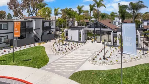 7701 Warner Ave, Huntington Beach, CA 92647