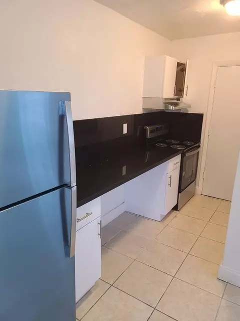 1545 NW 8th Ave, Miami, FL 33136