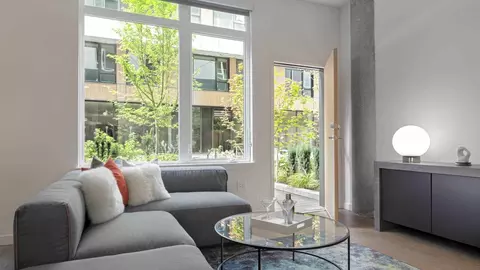 221 Minor Ave N, Seattle, WA 98109 photo 12