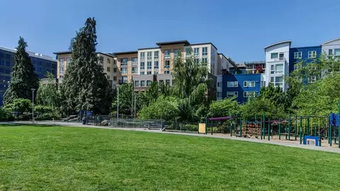 221 Minor Ave N, Seattle, WA 98109 photo 36