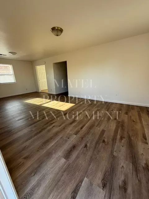 2250 5th St, Ceres, CA 95307 photo 2
