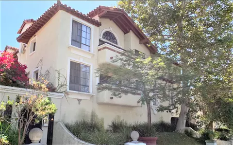 5452 Alvern Cir, Los Angeles, CA 90045