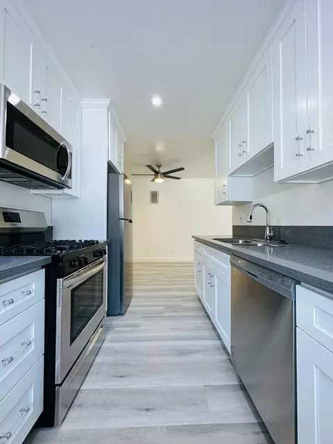 4021 Stevely Ave, Los Angeles, CA 90008