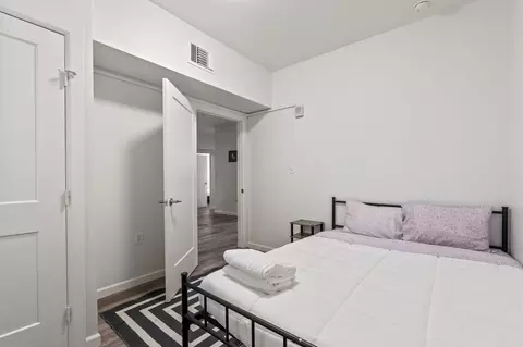 911 W 22nd St, Austin, TX 78705 photo 8