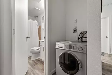911 W 22nd St, Austin, TX 78705 photo 19