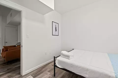 911 W 22nd St, Austin, TX 78705 photo 10
