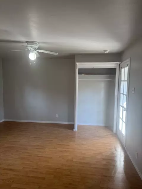 2572 Russell St, Redding, CA 96001