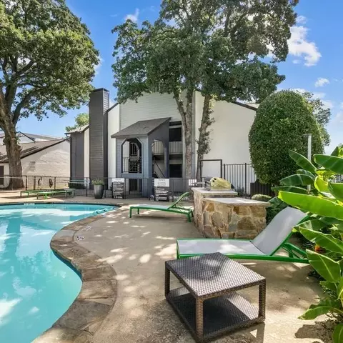 1516 Arbor Town Cir, Arlington, TX 76011 photo 10