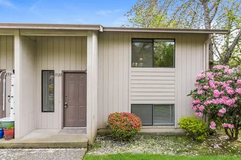 1508 SW Dewitt St, Portland, OR 97239