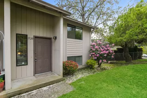 1508 SW Dewitt St, Portland, OR 97239